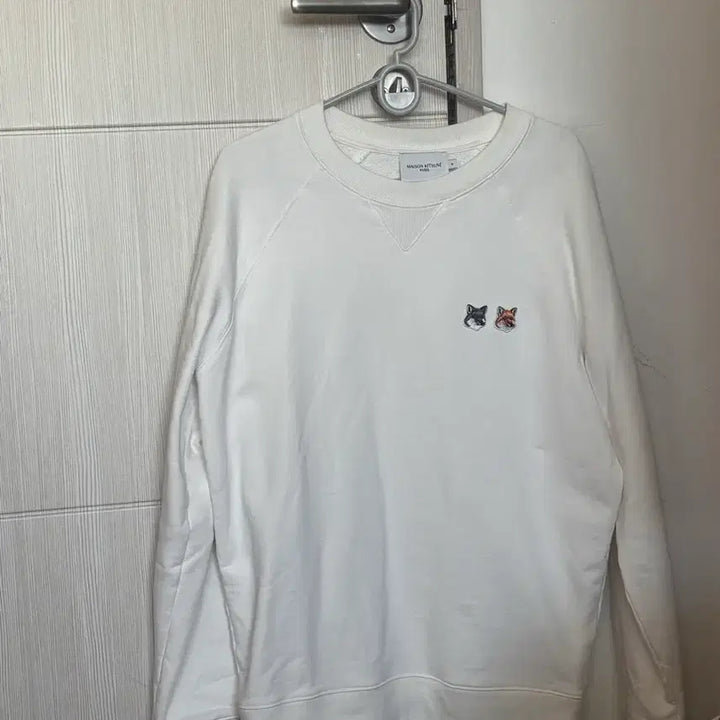 [BUNJANG] Maison Kitsune Double Fox Embroidery Sweatshirt White M / 메종키츠네 더블 폭스 자수 맨투맨 화이트 M