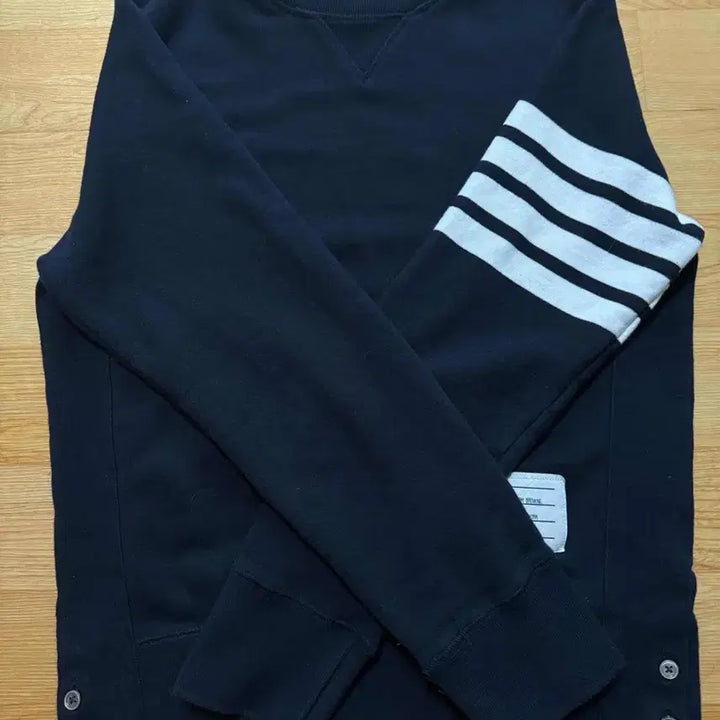 [SOLD OUT] 톰브라운 맨투맨 1사이즈