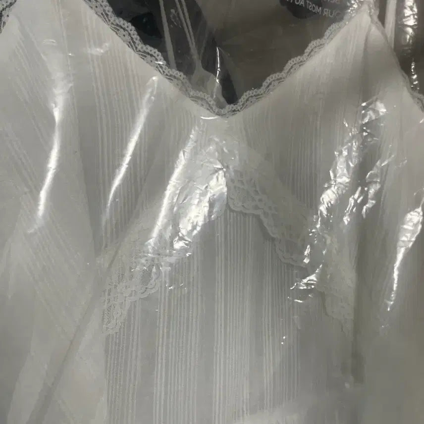 [BUNJANG] Ethmont S White Slip Lace Dress / 택안뗀 새상품) 에트몽 원피스s 화이트원피스 slip lace 나시원피스
