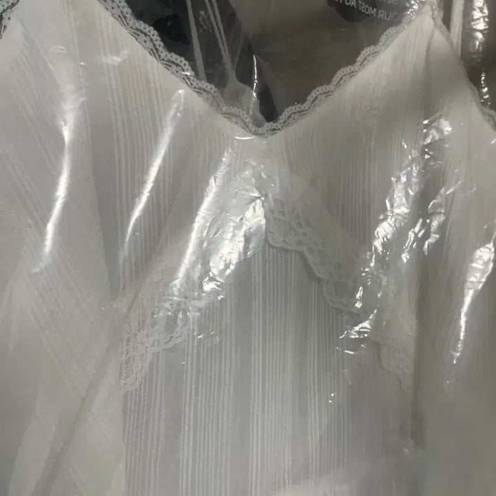 [BUNJANG] Ethmont S White Slip Lace Dress / 택안뗀 새상품) 에트몽 원피스s 화이트원피스 slip lace 나시원피스