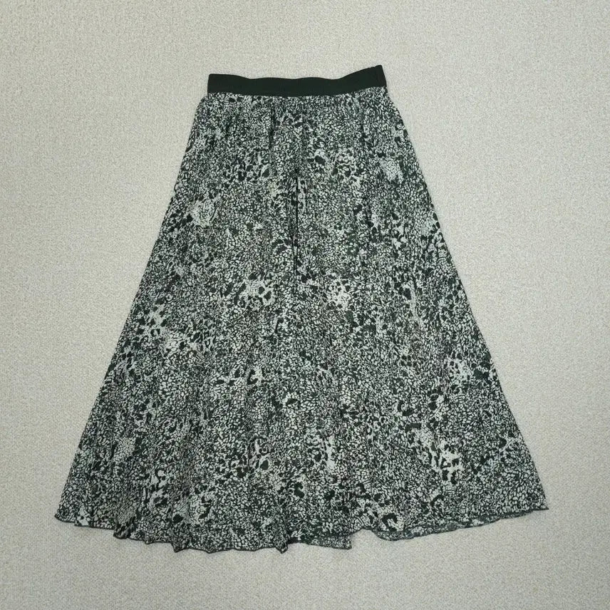 [SOLD OUT] (34)H&amp;M 여성 패턴 롱 스커트 플리츠 밴딩 카키 W3093
