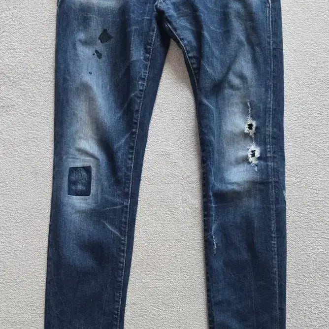[SOLD OUT] 디스퀘어드2 패치 데님 팬츠