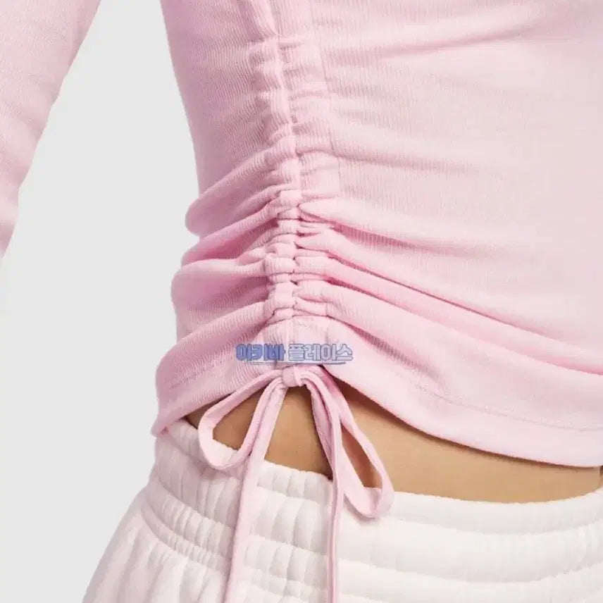 [BUNJANG] Nike Apple Embroidered Ribbed Shirring Long Sleeve Cropped T-Shirt / S 텍달린 새상품 나이키 애플 자수 패치 골지 셔링 긴팔 티셔츠 크롭티