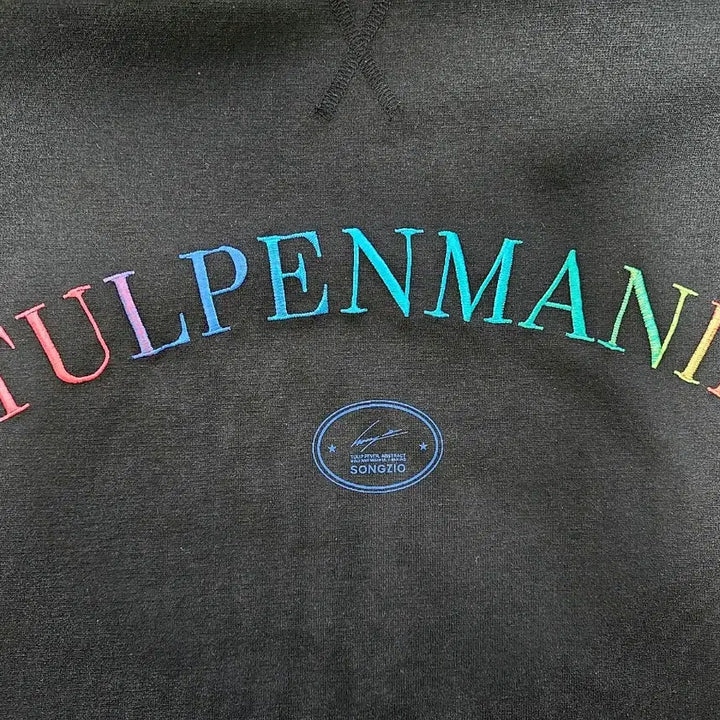 [BUNJANG] Songzio Embroidered Black T-shirt / 송지오 반팔