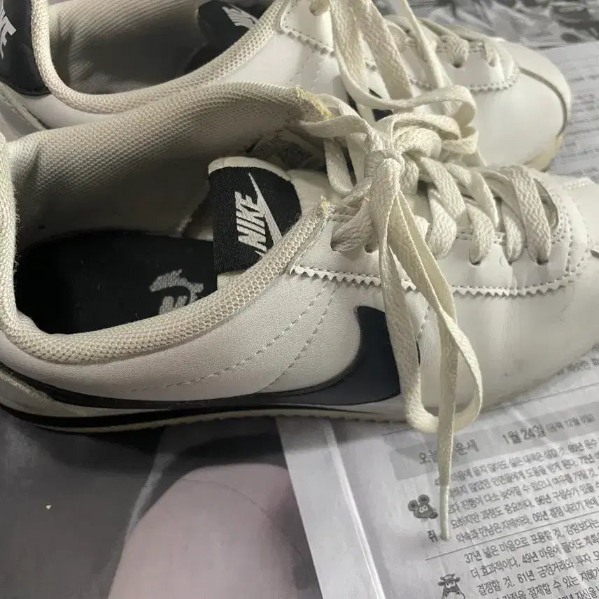 [BUNJANG] Nike Cortez White Sneakers / 나이키 코르테즈