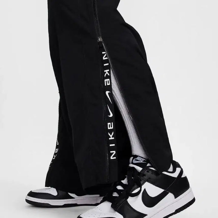 [BUNJANG] Nike Black Zipper Jogger Running Pants M / M 텍ㅇ 새상품 나이키 정가15만 지퍼 팬츠 바지 블랙 조거 러닝