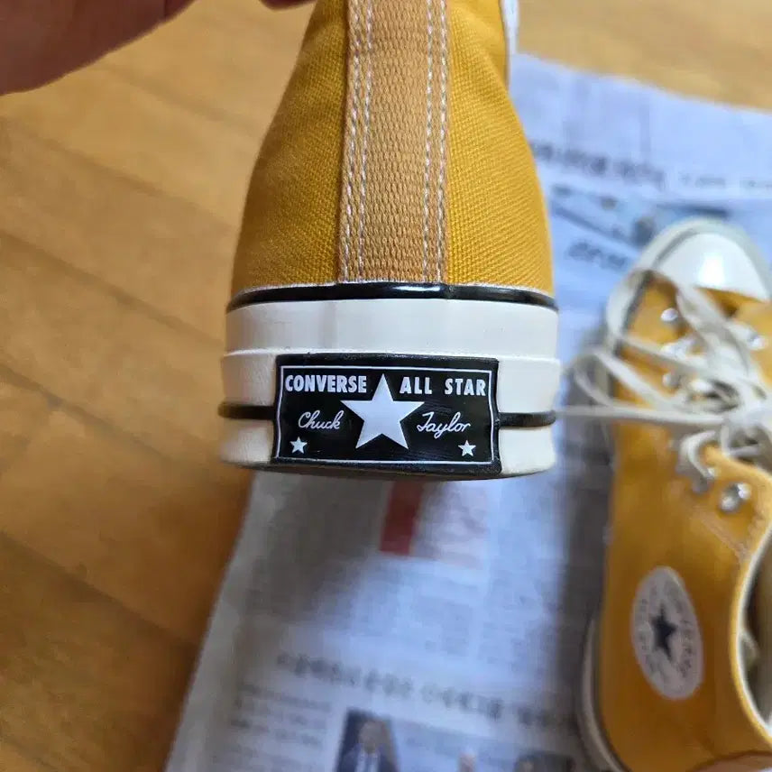 [BUNJANG] Converse Chuck 70 High Sunflower Sneakers / 컨버스 척70 하이 썬플라워 290 / 162054C