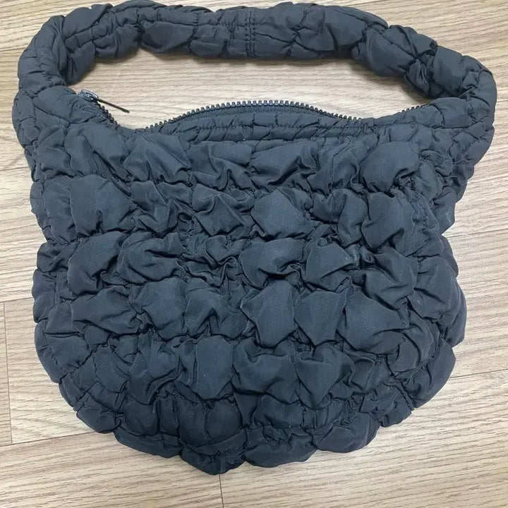 [BUNJANG] COS Quilted Bag / 코스 퀄팅백