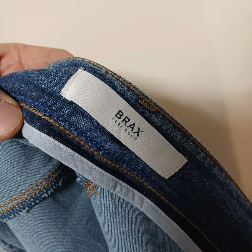 [BUNJANG] (32) 브락스 BRAX FEEL GOOD 스판 청치마 스커트 / (32) 브락스 BRAX FEEL GOOD 스판 청치마 스커트