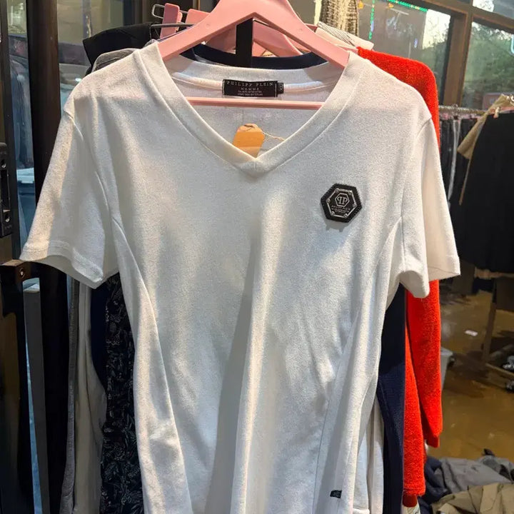 [BUNJANG] Philipp Plein White V-neck Short Sleeve T-shirt / 필립플레인 화이트 V넥 반팔 티셔츠