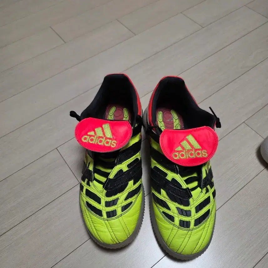 [BUNJANG] Adidas Predator Accelerator TR Fluorescent Men&