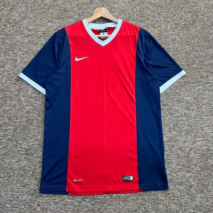 [BUNJANG] Nike Dri-FIT Short Sleeve T-Shirt - Red/Navy - Size L / 나이키 드라이핏 반팔티 L 사이즈