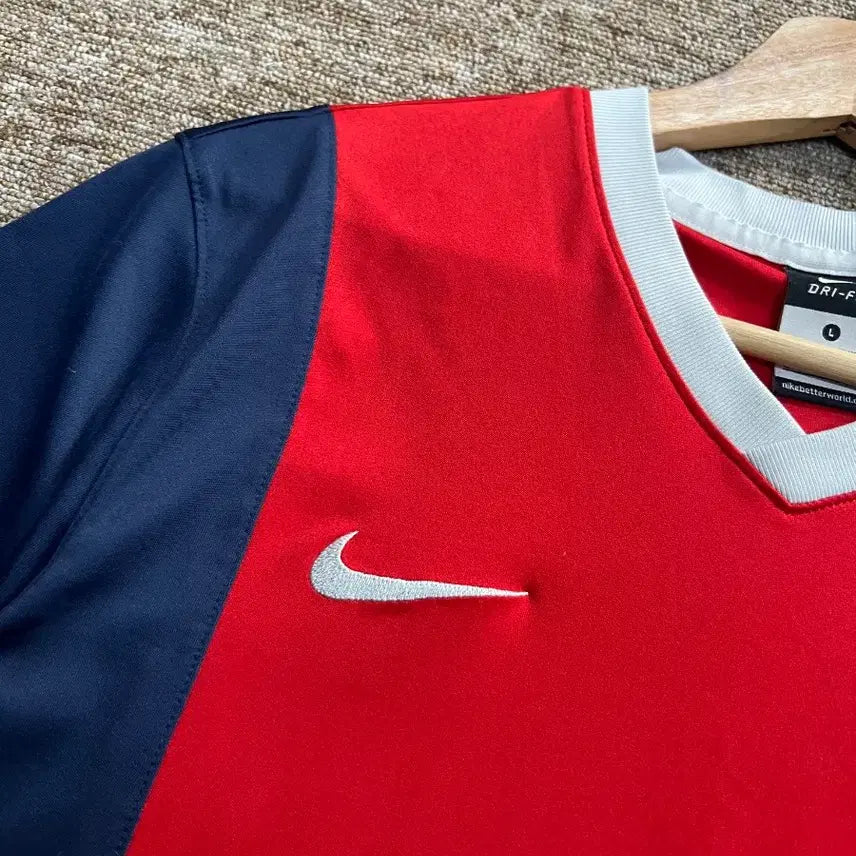 [BUNJANG] Nike Dri-FIT Short Sleeve T-Shirt - Red/Navy - Size L / 나이키 드라이핏 반팔티 L 사이즈