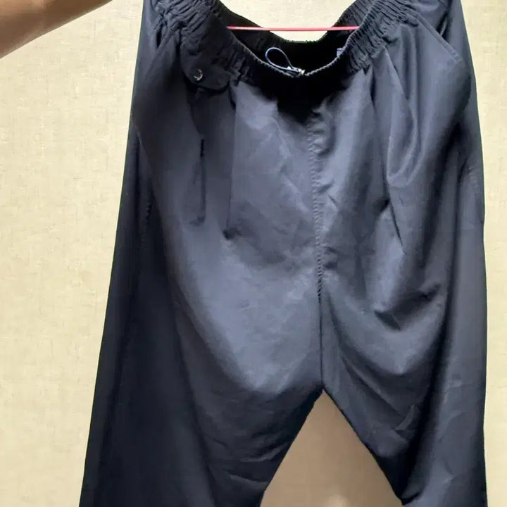 [BUNJANG] 프레쉬서비스 쿨피버 투턱이지팬츠 네이비 / 프레쉬서비스 쿨피버 투턱이지팬츠 네이비