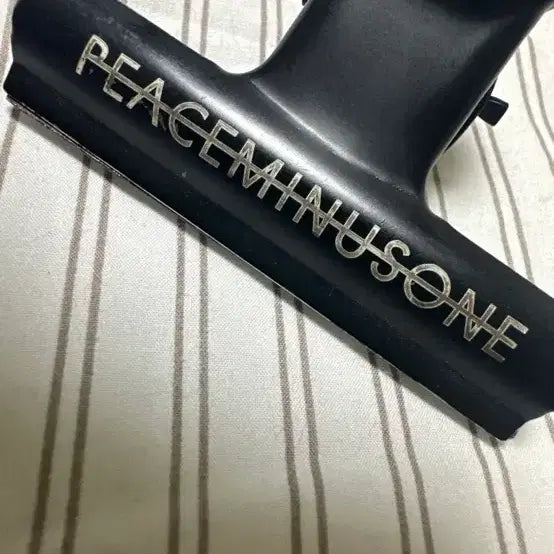 [BUNJANG] G-Dragon PEACEMINUSONE Clip Black / 지드래곤 지디 피스마이너스원 클립 블랙 초판