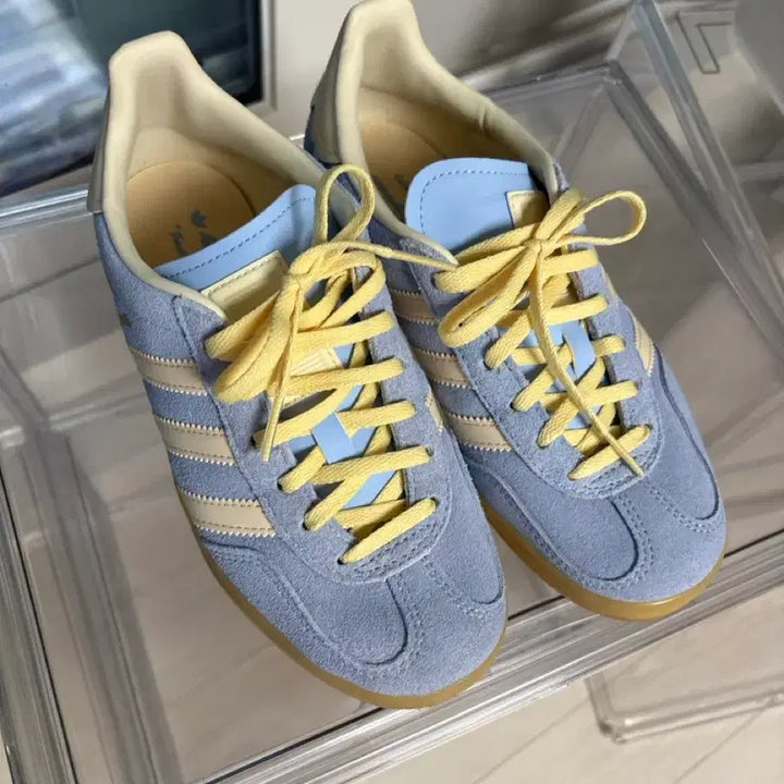 [BUNJANG] Adidas Gazelle Indoor Beige Sky Blue Sneakers / 아디다스 가젤 인도어베이지 스카이블루