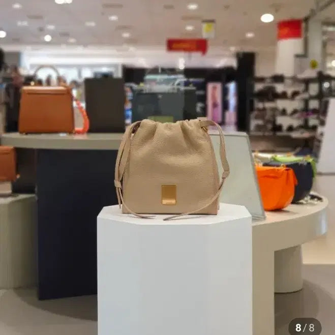 [BUNJANG] Couronne Leather Crossbody Bucket Bag - Beige / (미사용) 쿠론 가죽 크로스백 버킷백 가방 / 베이지 색상