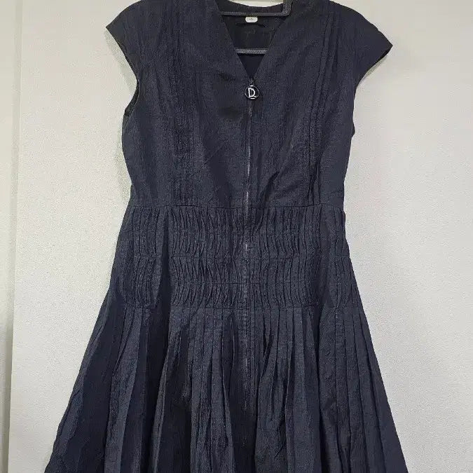 [BUNJANG] DEW E L Navy Pleated Zip-Up Dress / 듀엘 / 네이비 플리츠 집업 원피스 55