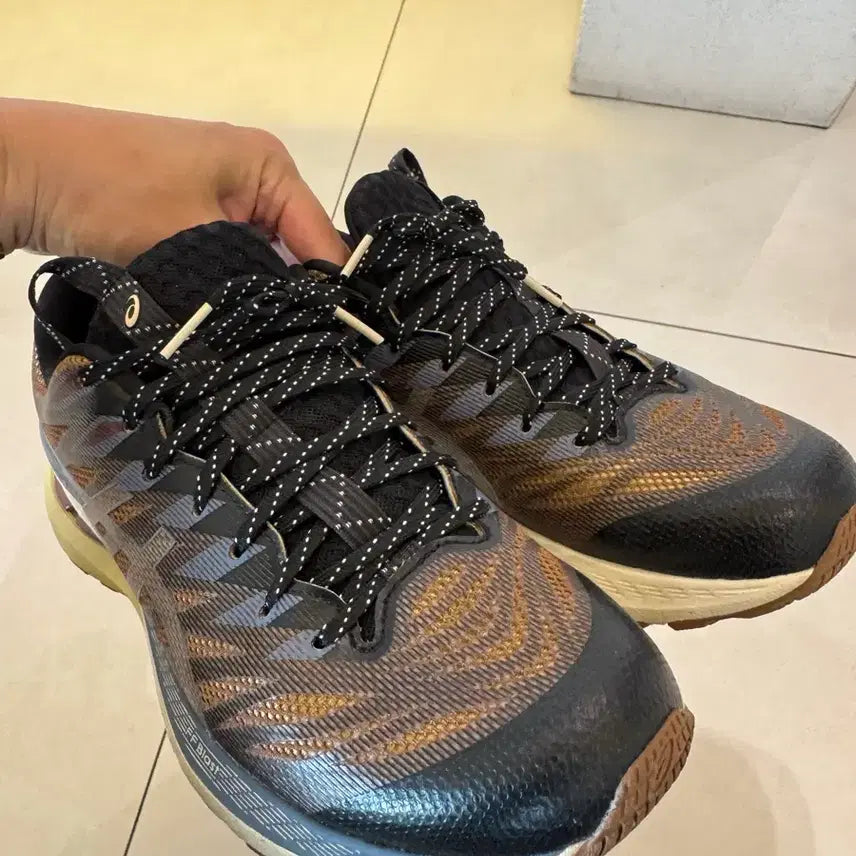 [BUNJANG] Asics FN-3S Anthracite Antique Gold Sneakers / Asics 28 FN-3S Anthracite Antique Gold