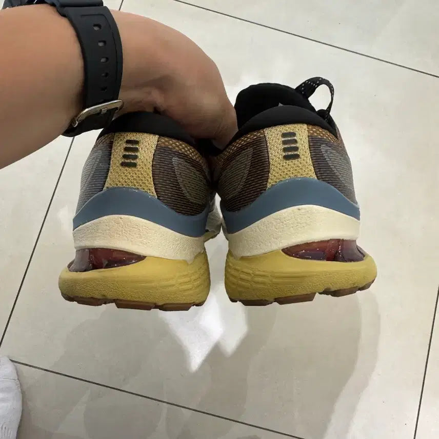 [BUNJANG] Asics FN-3S Anthracite Antique Gold Sneakers / Asics 28 FN-3S Anthracite Antique Gold