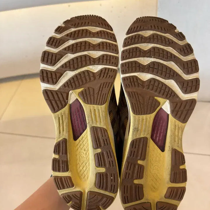 [BUNJANG] Asics FN-3S Anthracite Antique Gold Sneakers / Asics 28 FN-3S Anthracite Antique Gold