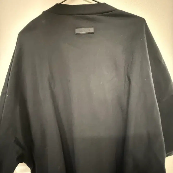 [SOLD OUT] [XL] 에센셜 크루넥 티셔츠 제트 블랙 - 24SS