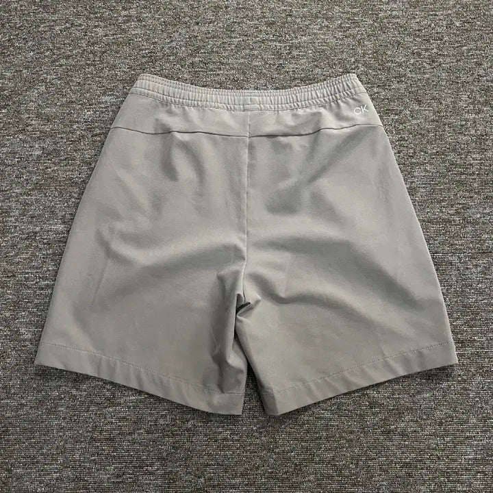 [BUNJANG] Calvin Klein Performance Shorts Beige / 캘빈클라인 퍼포먼스 반바지 S 베이지