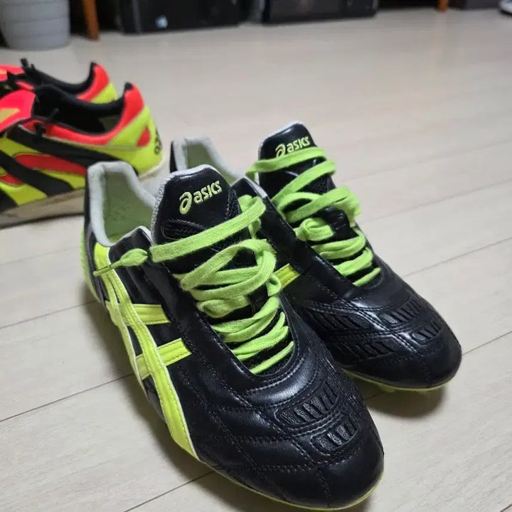 [BUNJANG] Asics Tigreor IT Soccer Cleats (Tiger) / 아식스 티그레오르(티그리어) IT  검형색상 판매