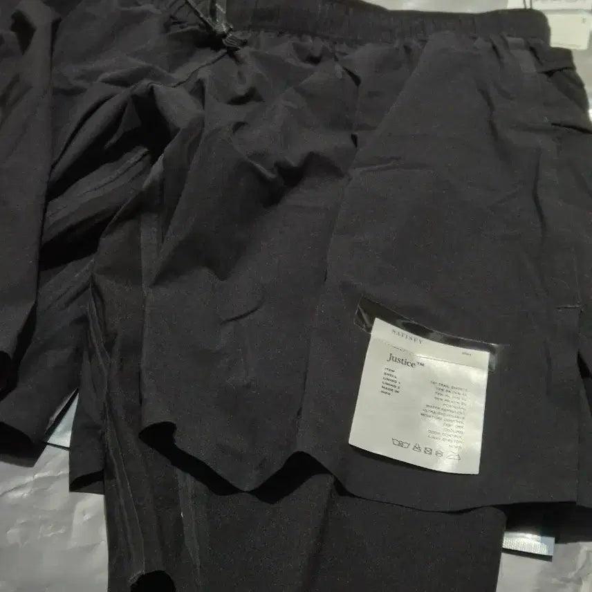 [BUNJANG] Satisfy Techsilk 8-inch Shorts - Black / 새티스파이 테크실크 8인치 쇼츠 블랙 1 급처