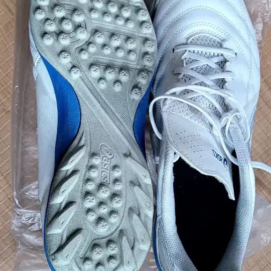 [BUNJANG] Asics CALCETTO White/Blue Soccer Shoes / 아식스 CALCETTO 흰/파 축구화