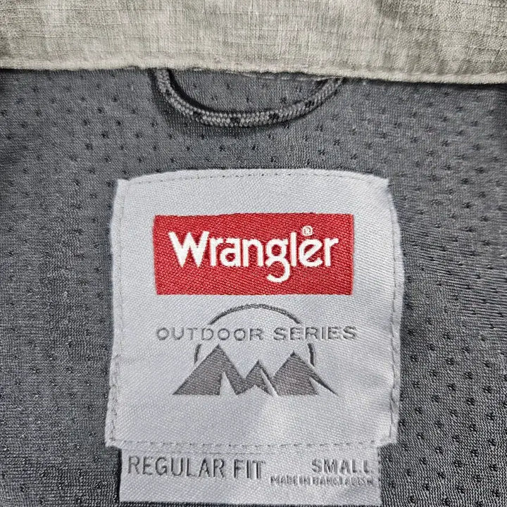 [BUNJANG] [Wrangler] 랭글러 아웃도어 포켓 긴팔셔츠 S / [Wrangler] 랭글러 아웃도어 포켓 긴팔셔츠 S