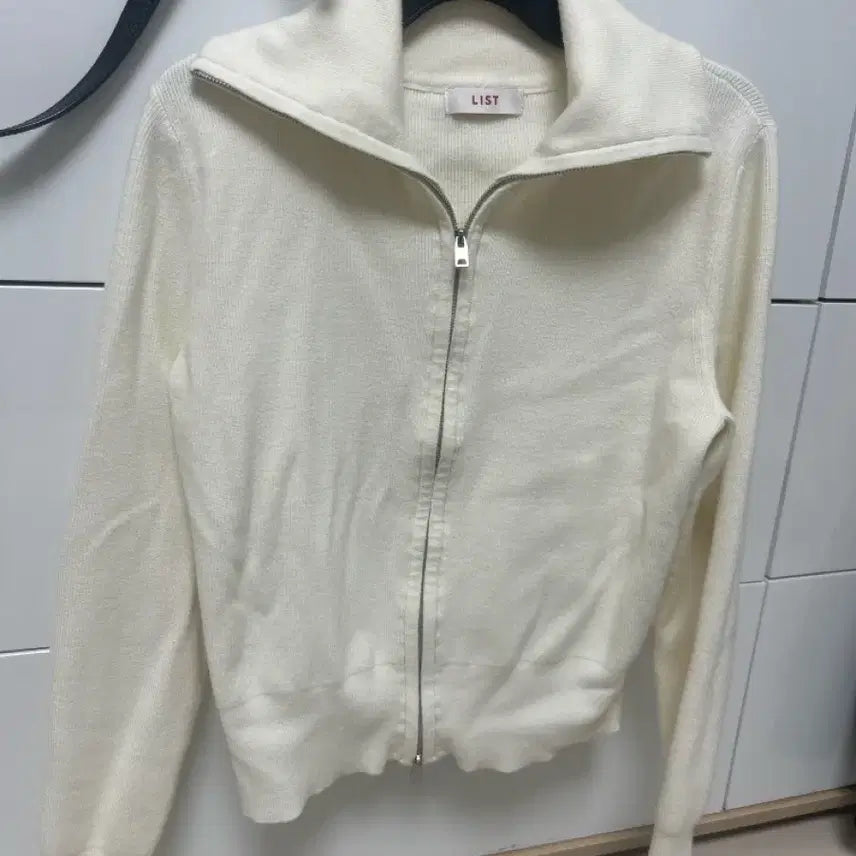[SOLD OUT] 리스트 집업니트 55사이즈