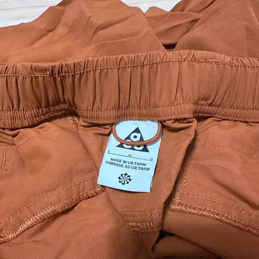 [BUNJANG] Nike ACG Snowgrass Cargo Shorts Dark Russet / [US:L] 나이키 ACG 스노우그래스 카고 쇼츠 다크 러셋