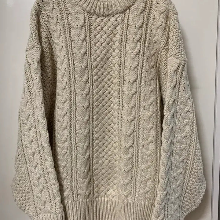 [BUNJANG] Alpaca Cable Knit Sweater - Beige / 알파카 케이블 니트 스웨터 베이지