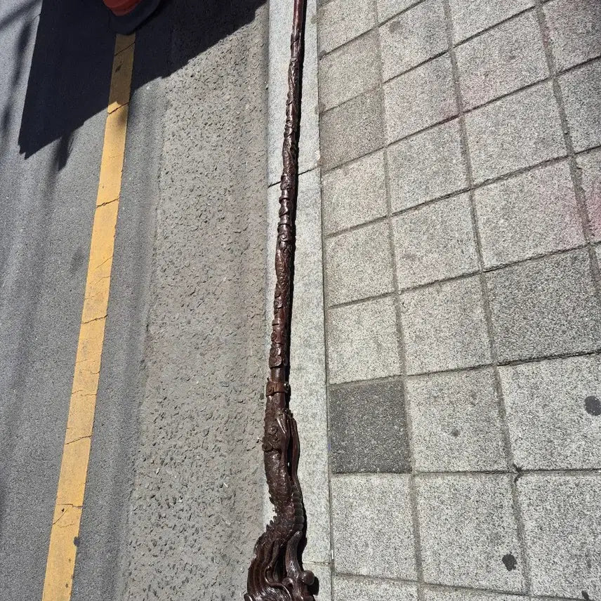 [BUNJANG] Wooden Dragon Staff / 18    180   5 센치통나무조각 용지팡이