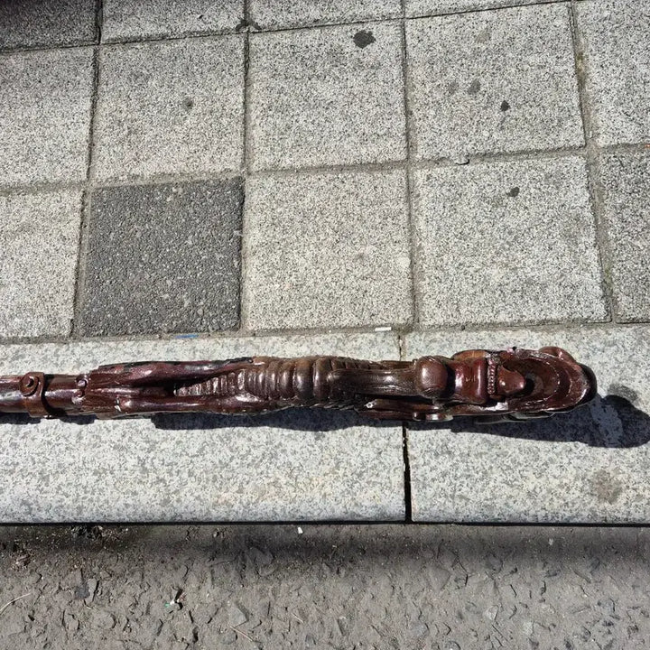 [BUNJANG] Wooden Dragon Staff / 18    180   5 센치통나무조각 용지팡이