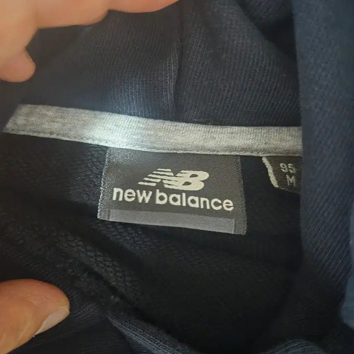 [BUNJANG] New Balance Navy Hoodie / 뉴발란스 네이비 후드티