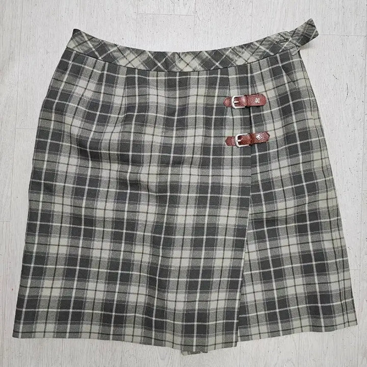[BUNJANG] Daks Skirt Pants Size 29 / 닥스 치마바지  29  사이즈