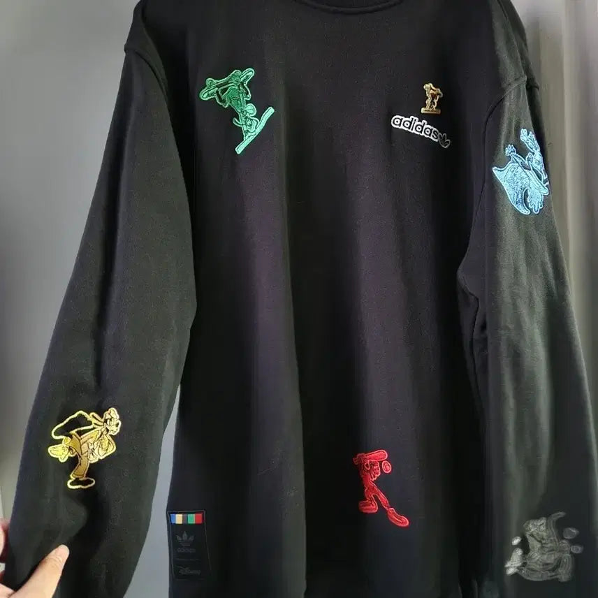 [BUNJANG] Adidas Disney Collaboration Sweatshirt / 아디다스 디즈니 콜라보 맨투맨