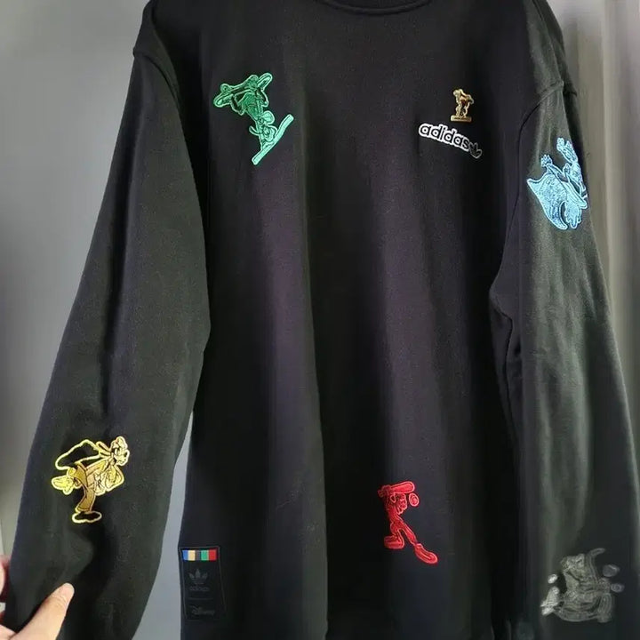 [BUNJANG] Adidas Disney Collaboration Sweatshirt / 아디다스 디즈니 콜라보 맨투맨