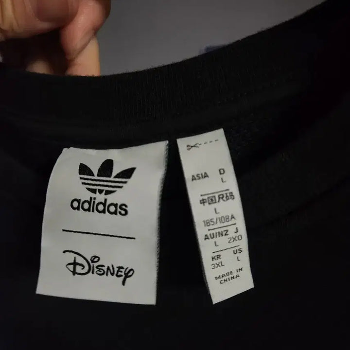 [BUNJANG] Adidas Disney Collaboration Sweatshirt / 아디다스 디즈니 콜라보 맨투맨