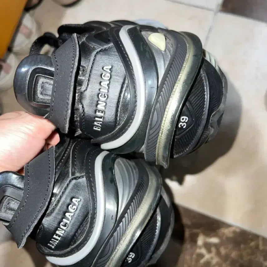 [BUNJANG] Balenciaga Tyrex Black Gray Sneakers / 풀박 39) 발렌시아가 타이렉스 블랙 그레이 240-260