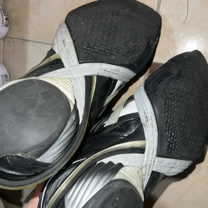 [BUNJANG] Balenciaga Tyrex Black Gray Sneakers / 풀박 39) 발렌시아가 타이렉스 블랙 그레이 240-260