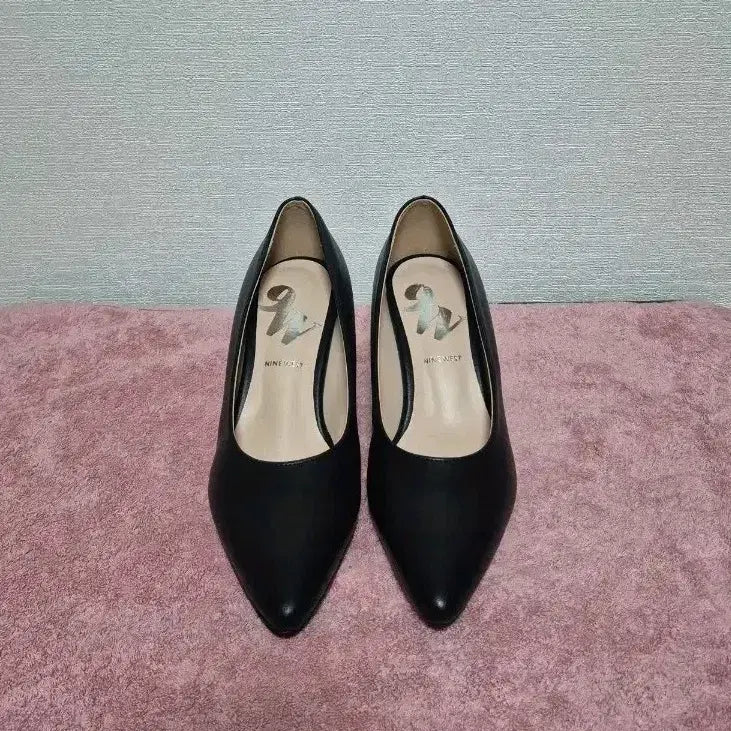 [BUNJANG] Nine West Black Pumps 230 - Heels / 나인웨스트 블랙 펌프스힐 230