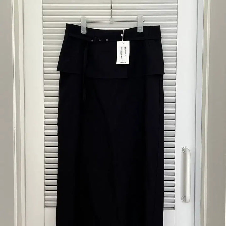 [BUNJANG] BASIKA Layered H-Line Skirt / [새제품] BASIKA 바시카 랩 레이어드 H 라인 스커트
