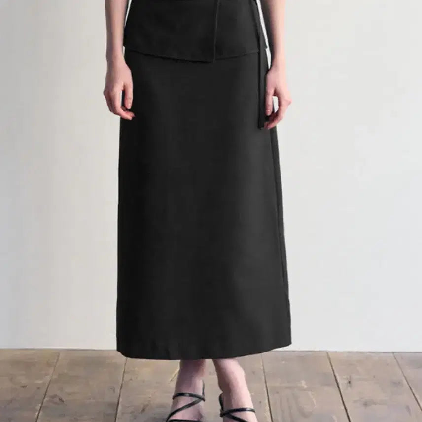 [BUNJANG] BASIKA Layered H-Line Skirt / [새제품] BASIKA 바시카 랩 레이어드 H 라인 스커트