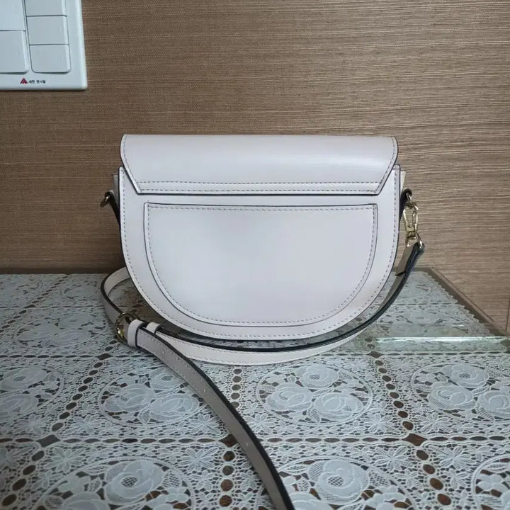 [BUNJANG] Mur Pink Beige Crossbody Bag / Mur 무르 핑크베이지 크로스백