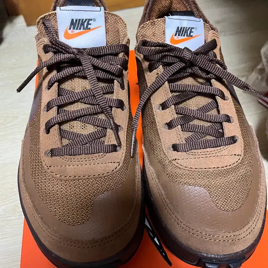 [SOLD OUT] 나이키 톰삭스 제너럴 퍼포즈 슈 브라운 250