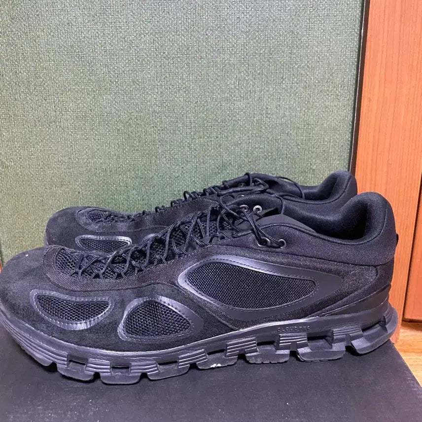 [BUNJANG] 온러닝 fka twigs 295 / 온러닝 fka twigs 295