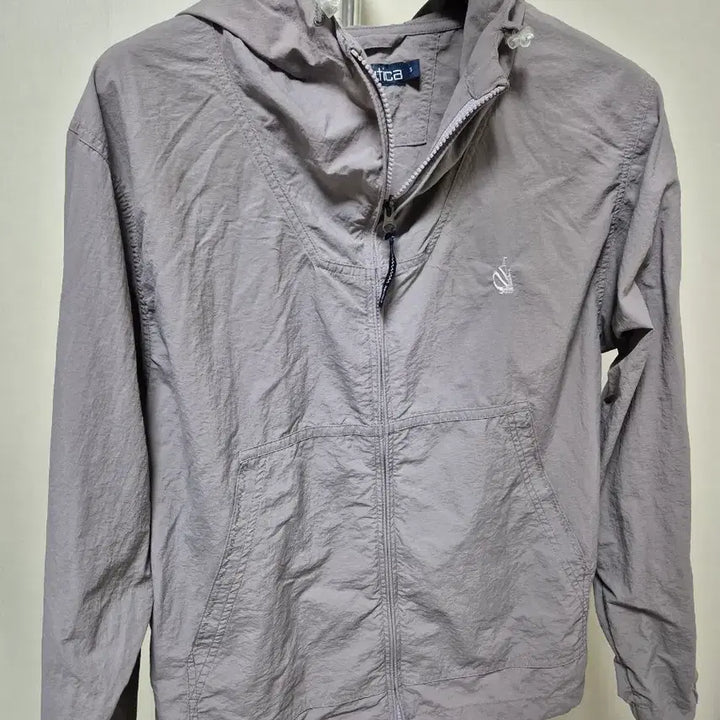 [BUNJANG] Nautica Hooded Windbreaker Jacket - Size S / 노티카 후드 바람막이 S